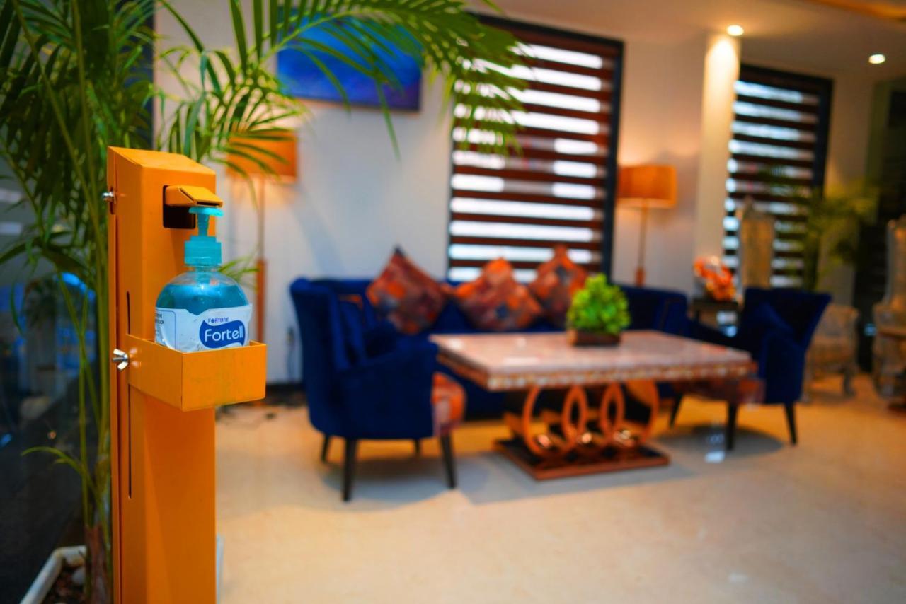 D Pavillon - Boutique Hotel at Delhi Airport Extérieur photo